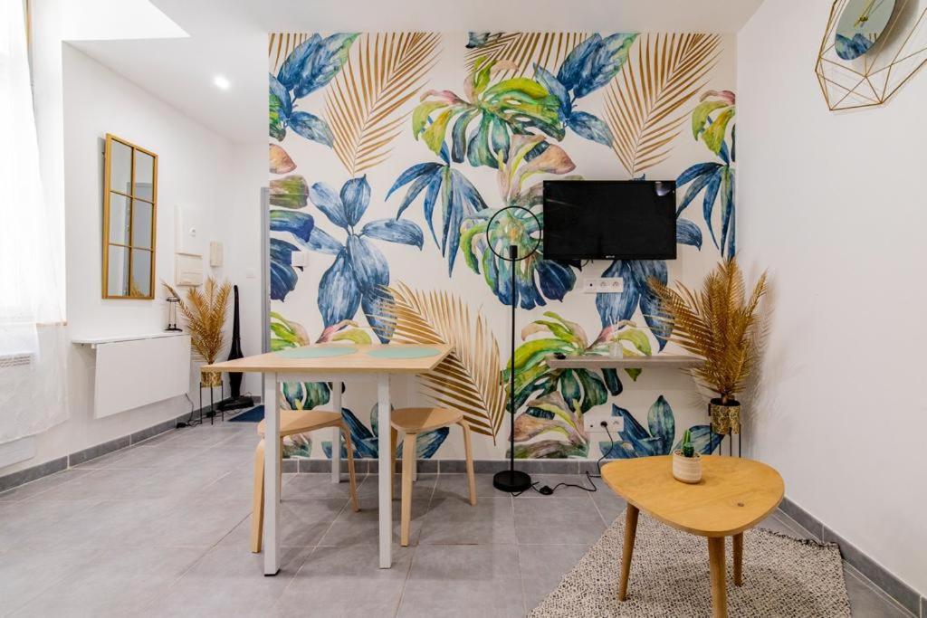 Studio Cosy Au Coeur De L'Ecusson - Arenes A 2 Min Nîmes Kültér fotó