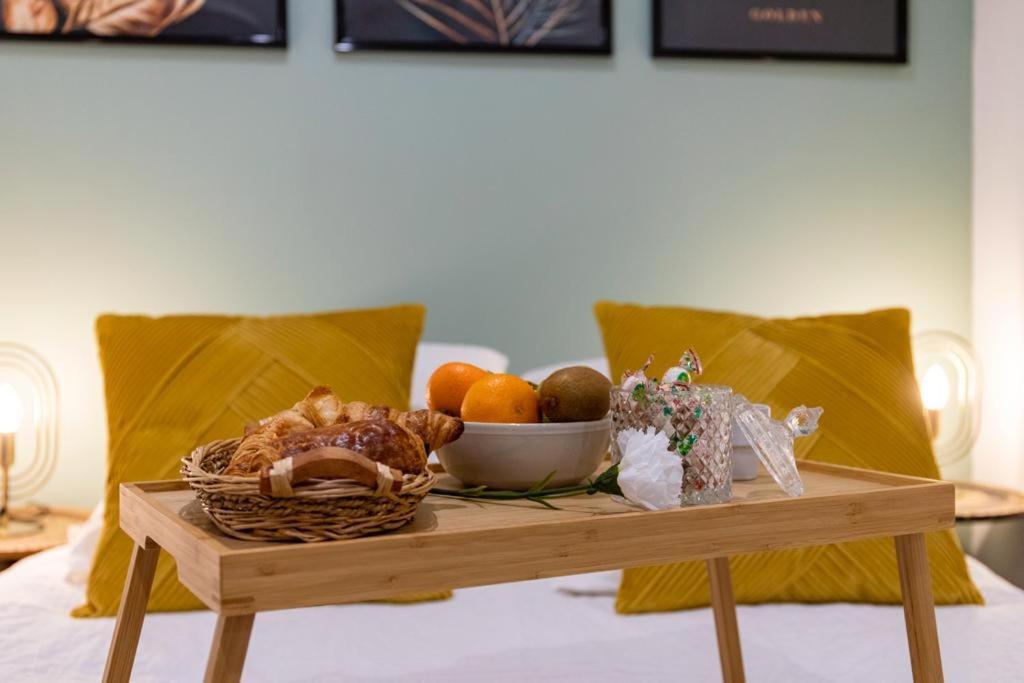 Studio Cosy Au Coeur De L'Ecusson - Arenes A 2 Min Nîmes Kültér fotó