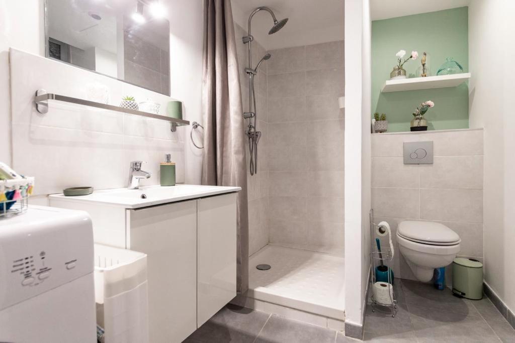 Studio Cosy Au Coeur De L'Ecusson - Arenes A 2 Min Nîmes Kültér fotó