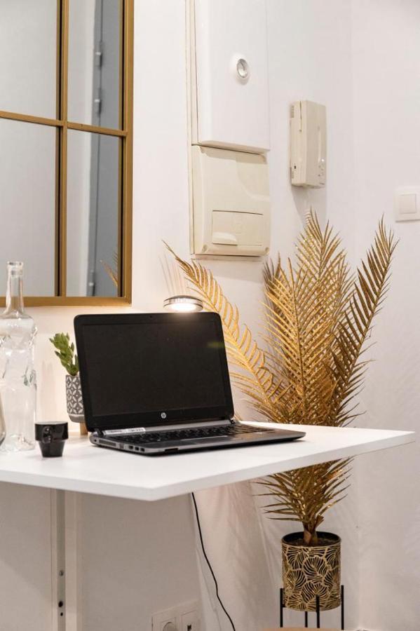 Studio Cosy Au Coeur De L'Ecusson - Arenes A 2 Min Nîmes Kültér fotó