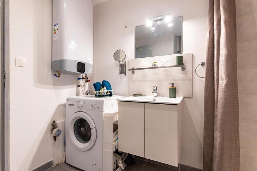 Studio Cosy Au Coeur De L'Ecusson - Arenes A 2 Min Nîmes Kültér fotó